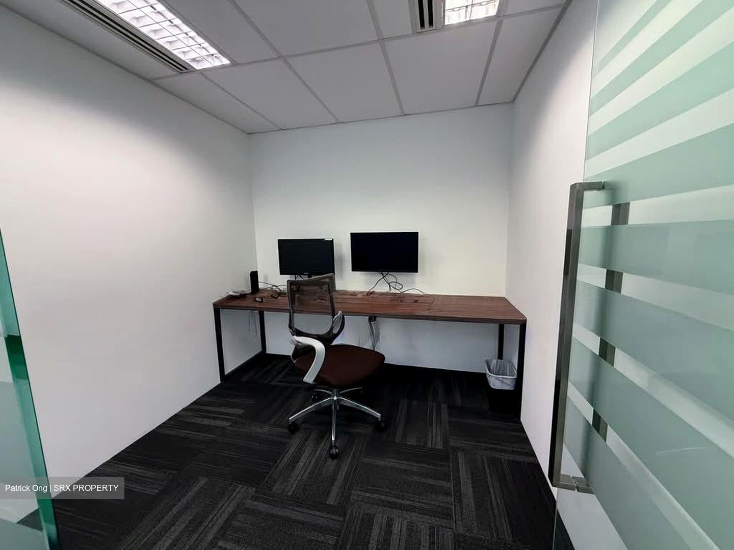 Oue Downtown (D1), Office #551909001